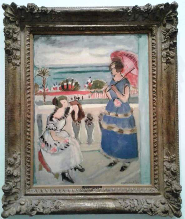 Две женщины на балконе