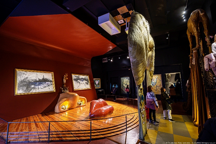 Сальвадо́р