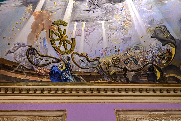 Сальвадо́р